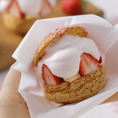 SAKURA　はみぃでるチーズケーキシュー